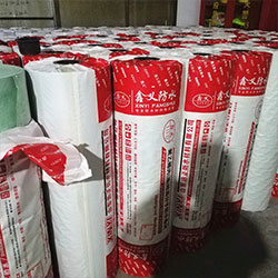 公司拥有多条全自动改性沥青防水卷材